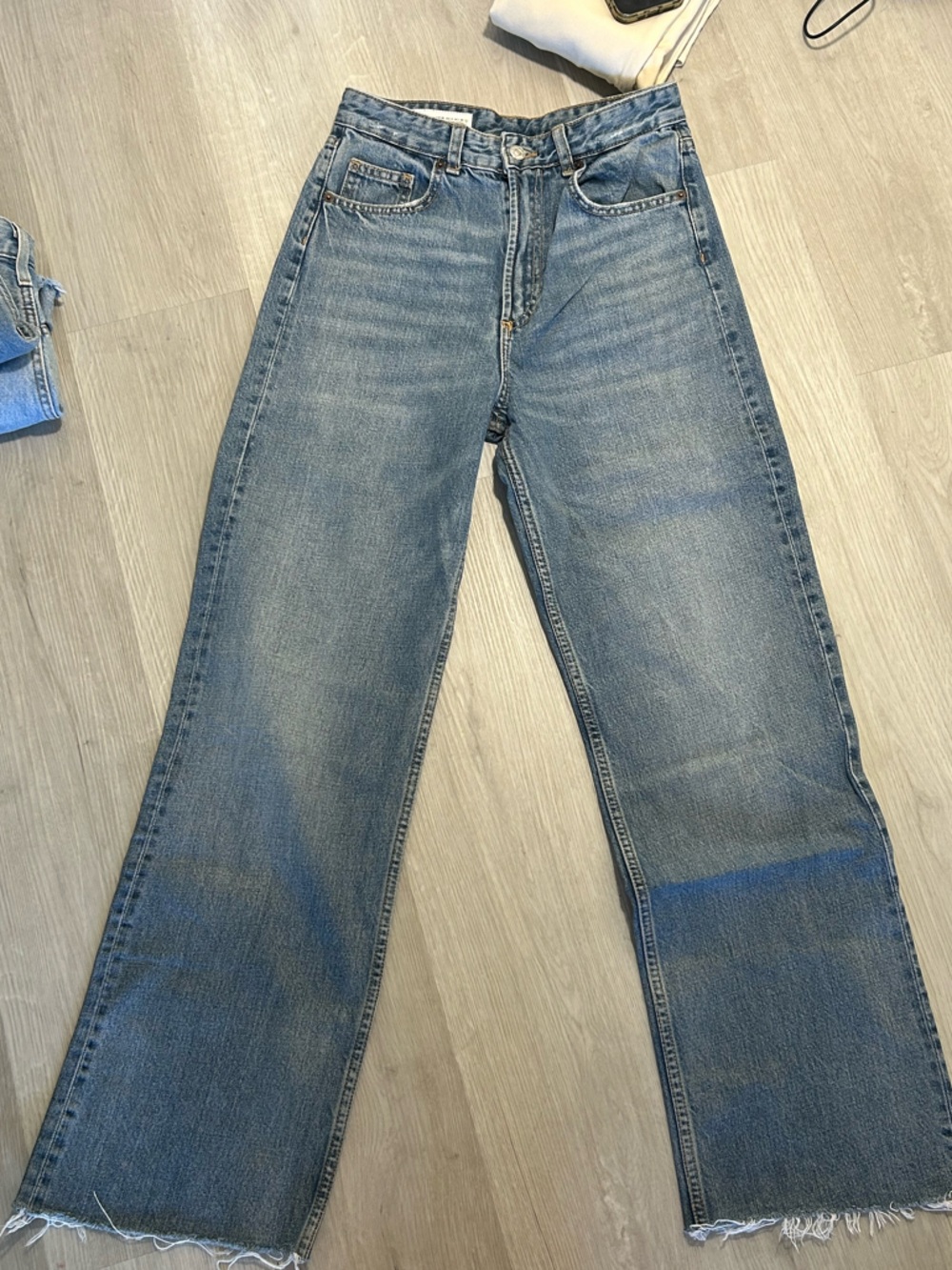 Zara Women's Straight Leg Jeans in Light Blue